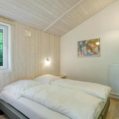 Schmugglerstieg 9b - Dorf 5 *